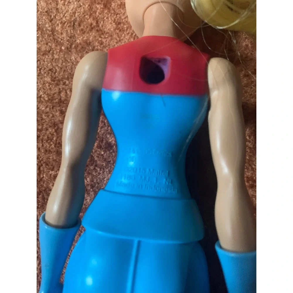 Mattel DC Super Hero Girls Supergirl 12 inch Action Doll 2015 Blonde Blue Red